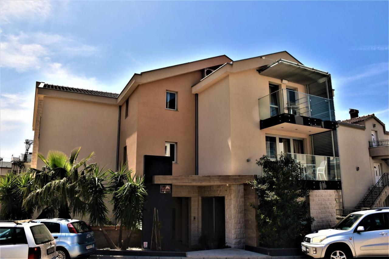 Vila Centar Budva Luaran gambar