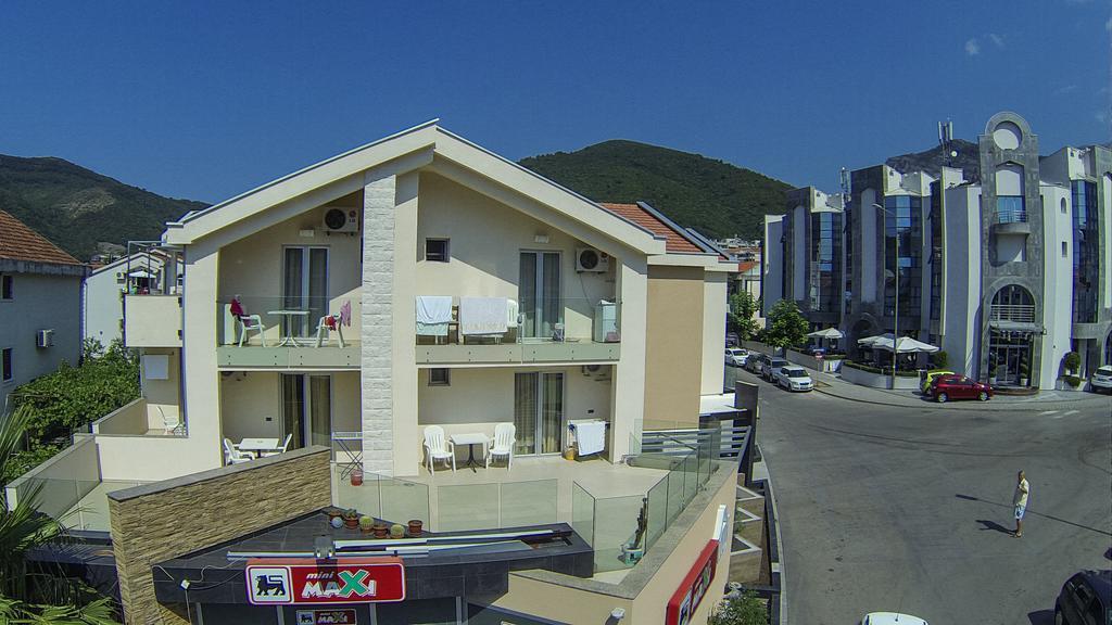 Vila Centar Budva Luaran gambar