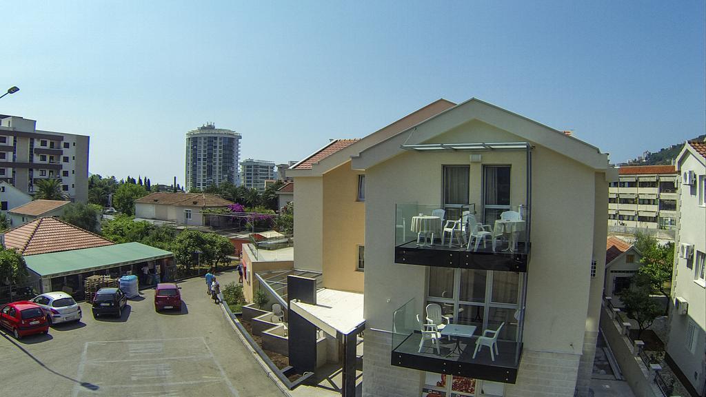 Vila Centar Budva Luaran gambar