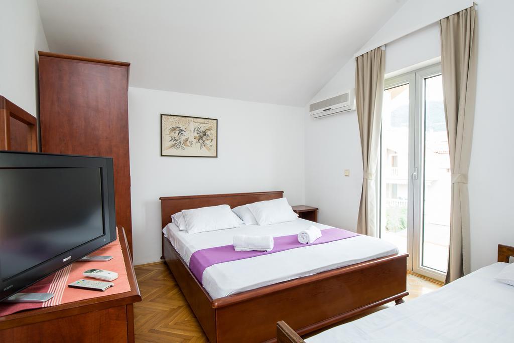 Vila Centar Budva Luaran gambar