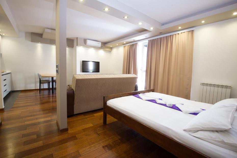 Vila Centar Budva Luaran gambar